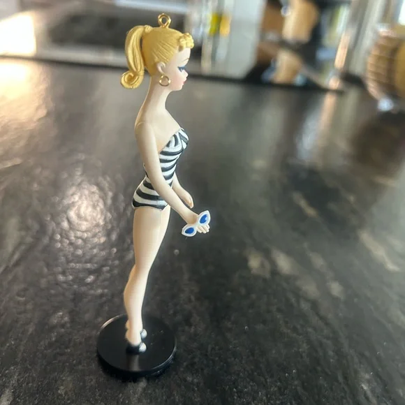1994 Hallmark Keepsake Ornament "Debut - 1959" First in “Barbie” Series - Picture 11 of 12